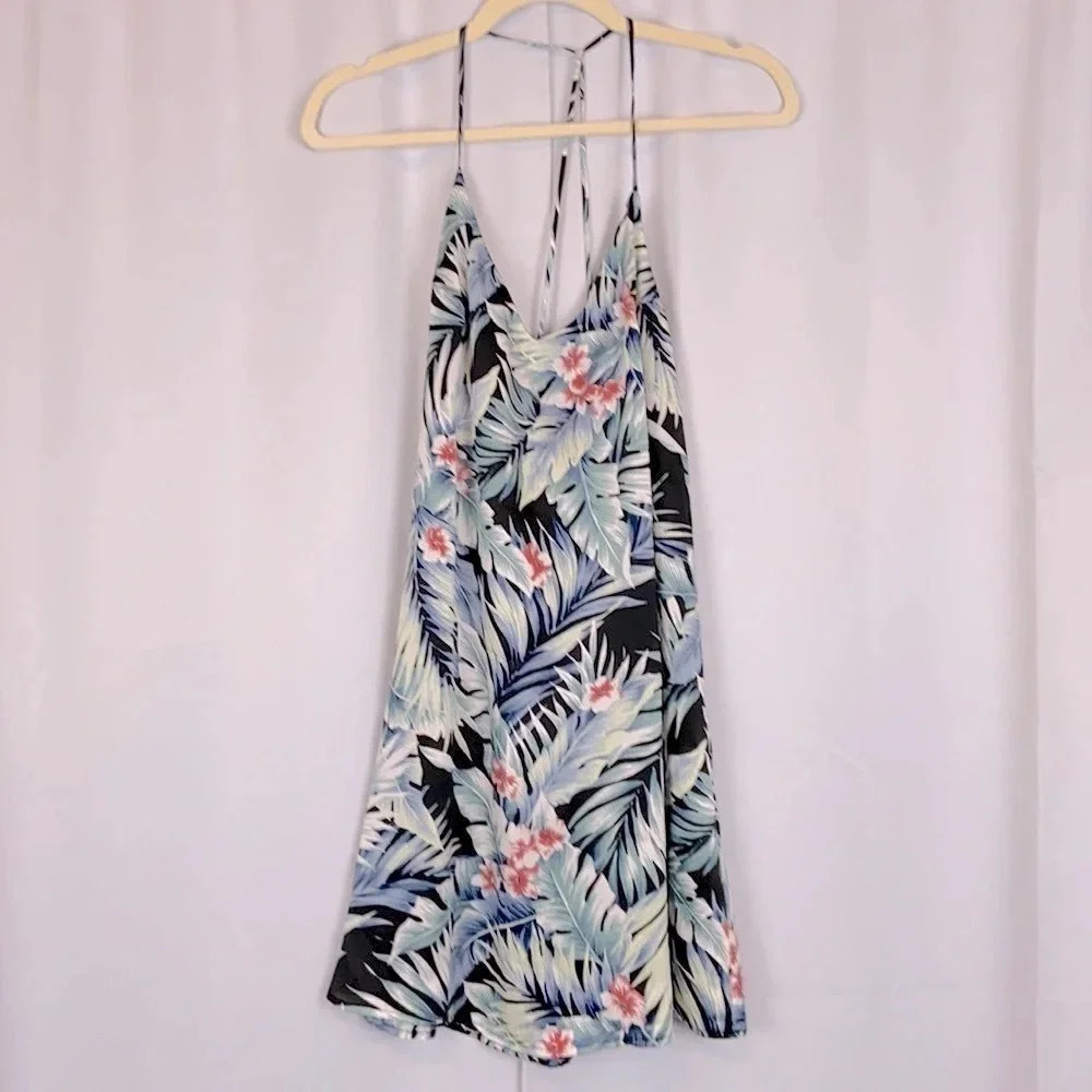 NWT Francesca’s Tropical Print Dress NWT Size Small